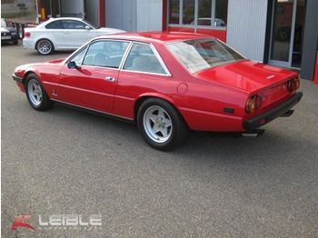 سيارة Ferrari 400i Coupe: صور 1