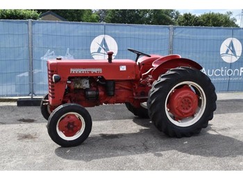 International Farmall D-430 - جرار
