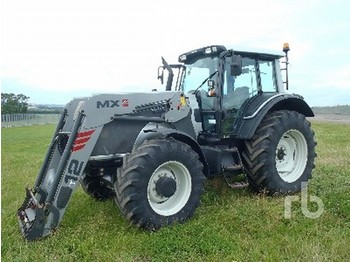 Valtra T151 - جرار