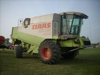 CLAAS LEXION 460
 - آلة حصاد