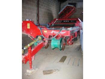 Kverneland UN2607 - آلة حصاد
