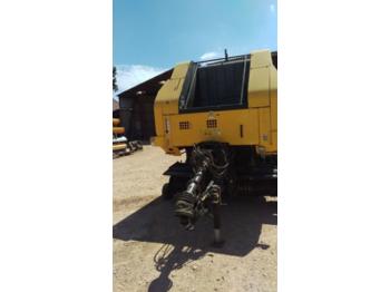 مكبس البالات المستطيله New Holland BR 7070