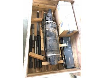آلة حفر, آلة حفر الأنفاق Atlas Copco Hammer drill 1838: صور 1