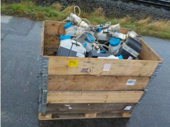  Unused Box of Water Spreaders to suit Bomag - ملحقات
