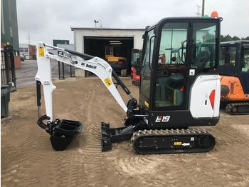 حفارة مصغرة BOBCAT E19