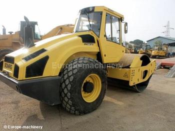 Bomag BW213D4 - مدحلة