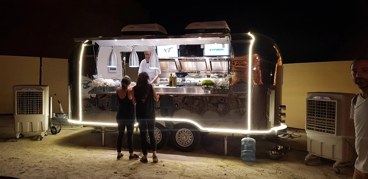 جديد عربة الطعام ERZODA Catering Trailer | Food Truck | Concession trailer | Food Trailers | catering truck | Kitchen Trailer: صور 3