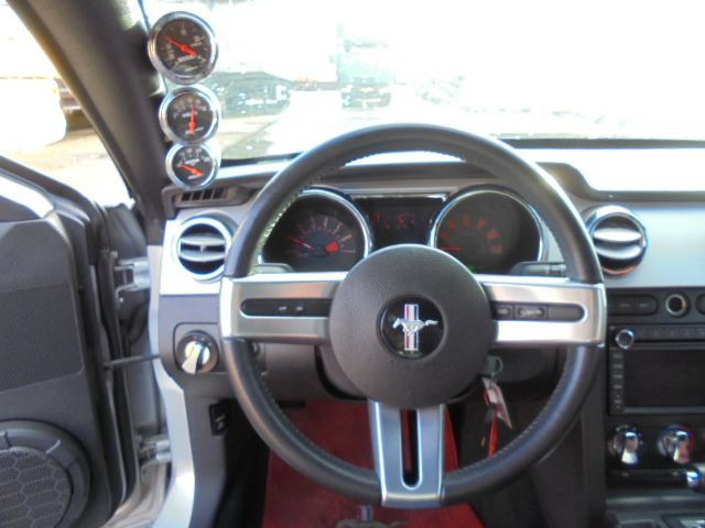 سيارة Ford Mustang GT: صور 11