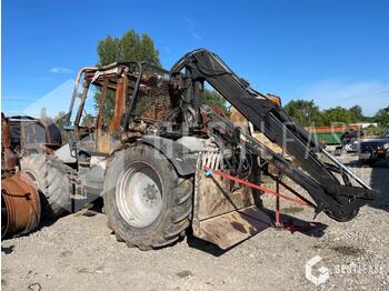 FENDT XYLON 524 - جرار أعمال الحراجة
