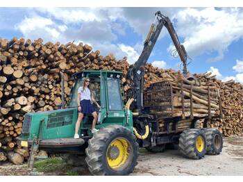 Timberjack 1110  - شاحنات نقل الأخشاب في الغابات