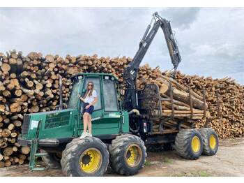 شاحنات نقل الأخشاب في الغابات TIMBERJACK