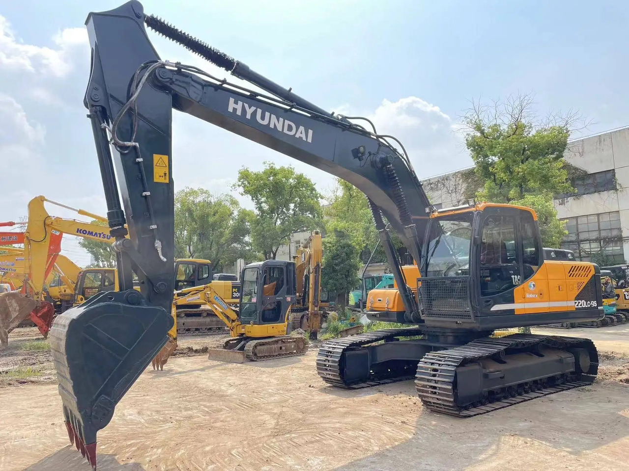 حفارات زحافة HYUNDAI R220 -9S track excavator 22 tons Korean hydraulic digger: صور 2