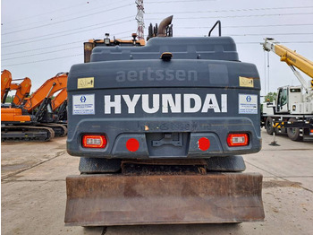 Hyundai HX 140 W - حفارة على عجلات: صور 3
