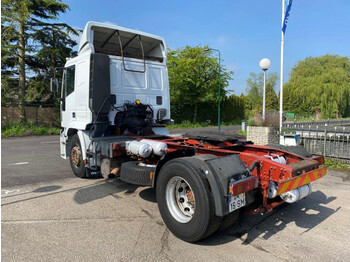 شاحنة جرار Iveco Eurotech 440.40 MANUAL ZF GEARBOX: صور 4