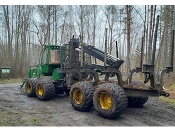 John Deere 1110 E  - شاحنات نقل الأخشاب في الغابات: صور 5