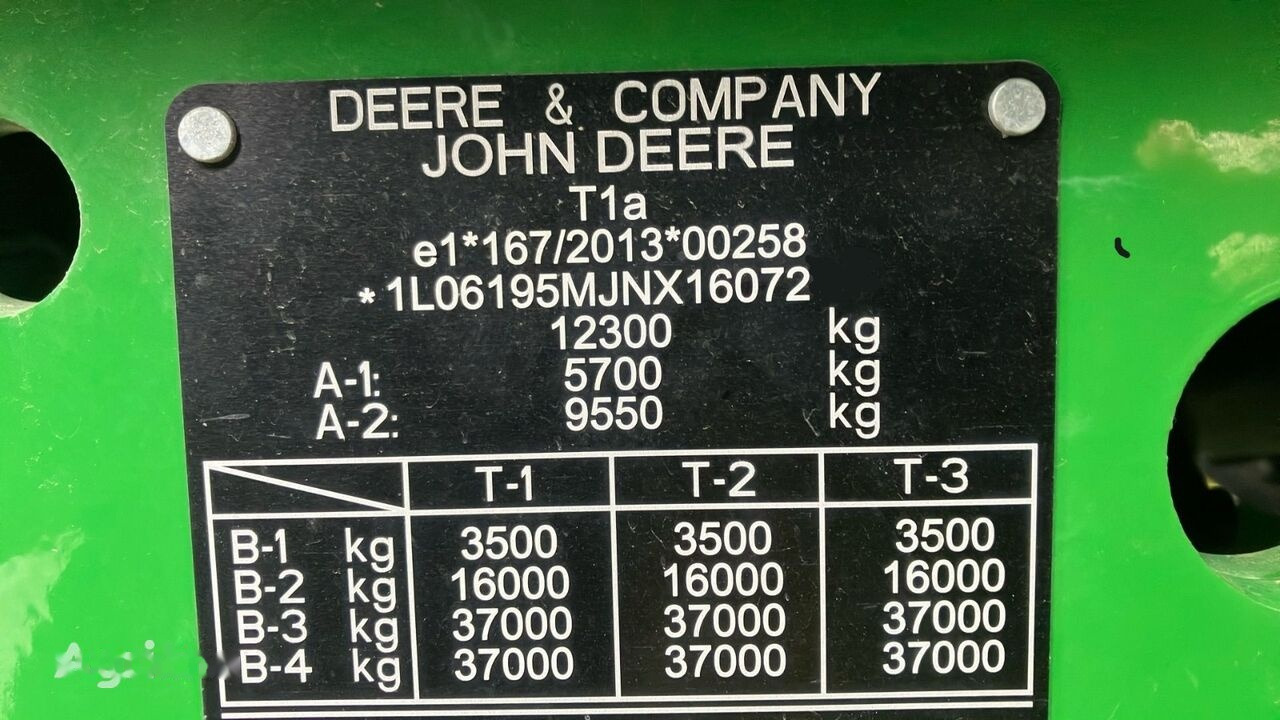 جرار John Deere 6195M - demo machine!: صور 24