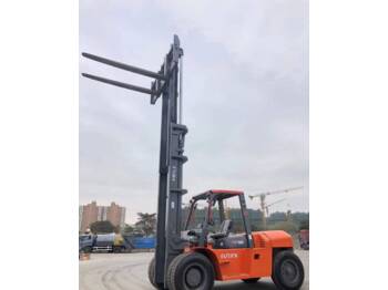رافعة شوكية ديزل Heli FD100