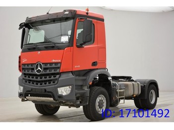 شاحنة جرار Mercedes-Benz Arocs 2145AS - 4X4: صور 1