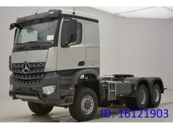 شاحنة جرار Mercedes-Benz Arocs 3345AS - 6x6: صور 1