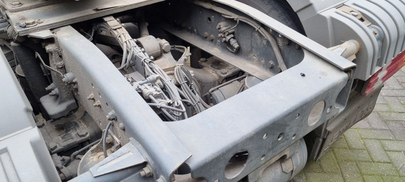شاحنة جرار Mercedes-Benz Atego 1828 Crane.. manuel gearbox: صور 8