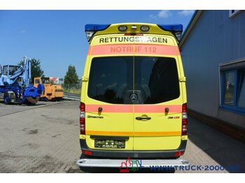 سيارة إسعاف Mercedes-Benz Sprinter 316 RTW Ambulance Mobile Delfis Rettung: صور 2