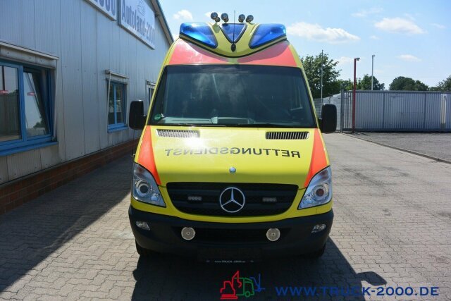 سيارة إسعاف Mercedes-Benz Sprinter 316 RTW Ambulance Mobile Delfis Rettung: صور 15