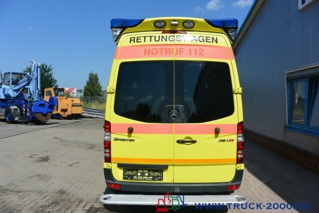 سيارة إسعاف Mercedes-Benz Sprinter 316 RTW Ambulance Mobile Delfis Rettung: صور 2