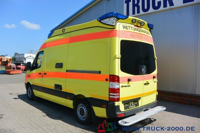 سيارة إسعاف Mercedes-Benz Sprinter 316 RTW Ambulance Mobile Delfis Rettung: صور 12