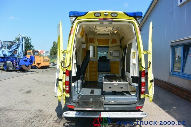 سيارة إسعاف Mercedes-Benz Sprinter 316 RTW Ambulance Mobile Delfis Rettung: صور 3