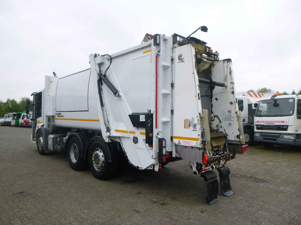 شاحنة القمامة Mercedes Econic 2629 6x2 RHD Faun Variopress refuse truck: صور 3
