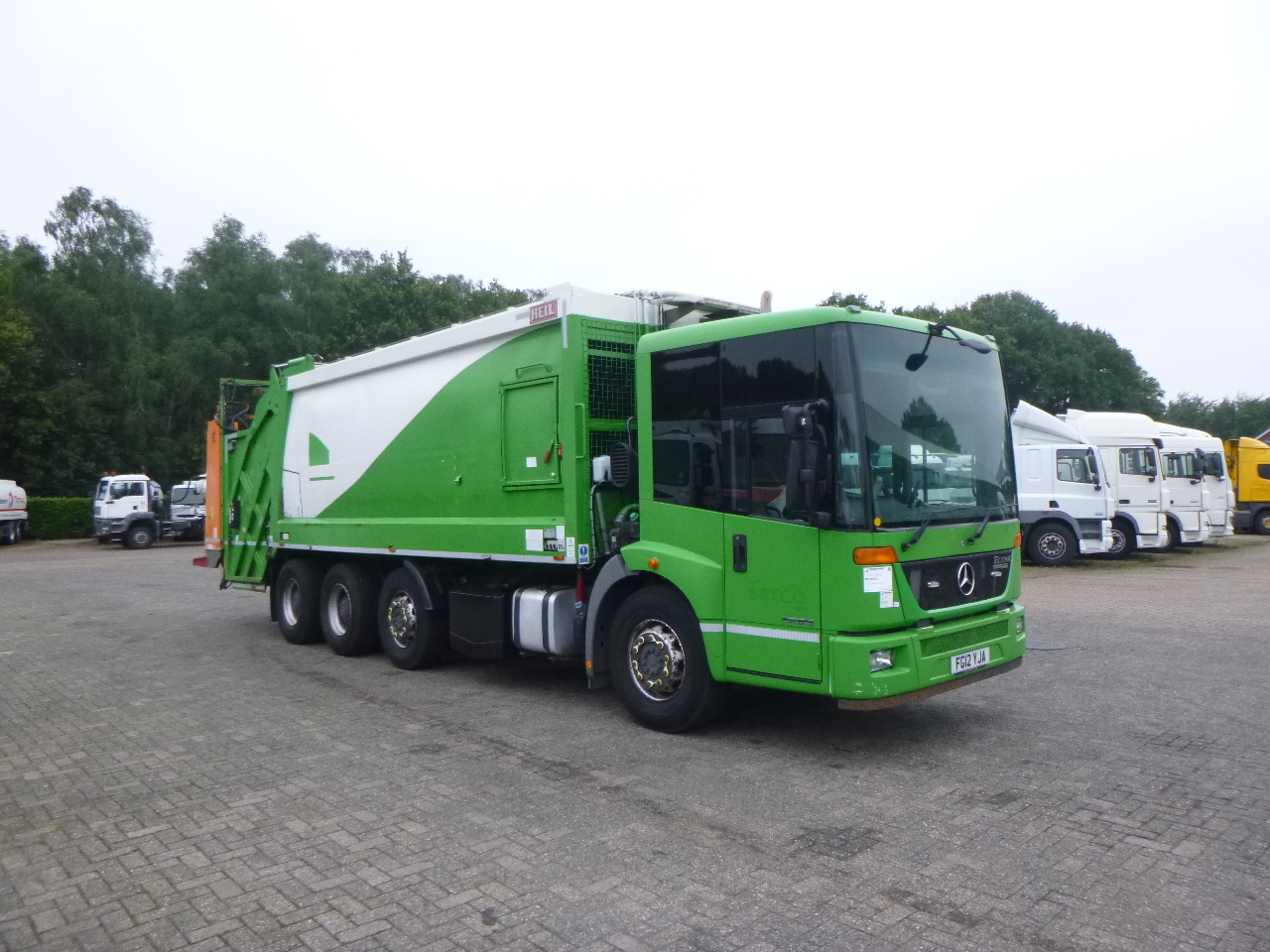 شاحنة القمامة Mercedes Econic 3233 8X4 RHD Euro 5 refuse truck: صور 2