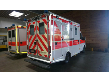 سيارة إسعاف MERCEDES-BENZ Sprinter 519