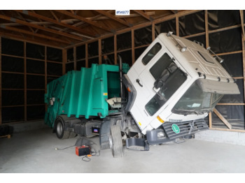 شاحنة القمامة VOLVO FL6