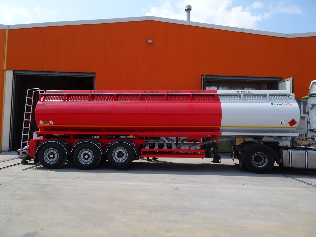 جديد نصف مقطورة صهريج لنقل الوقود NURSAN Steel Fuel Tanker: صور 4