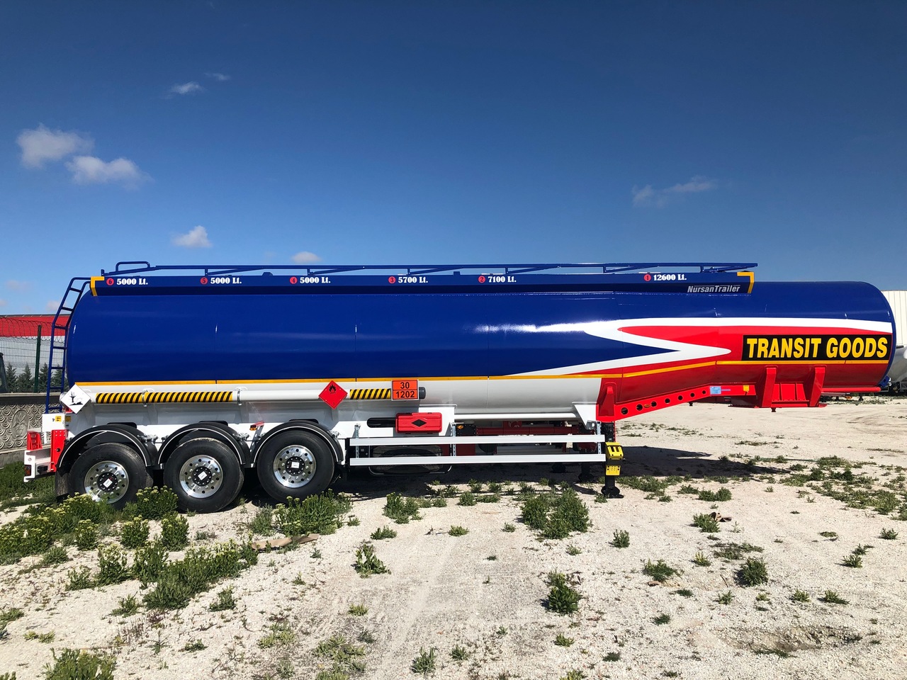 جديد نصف مقطورة صهريج لنقل الوقود NURSAN Steel Fuel Tanker: صور 14