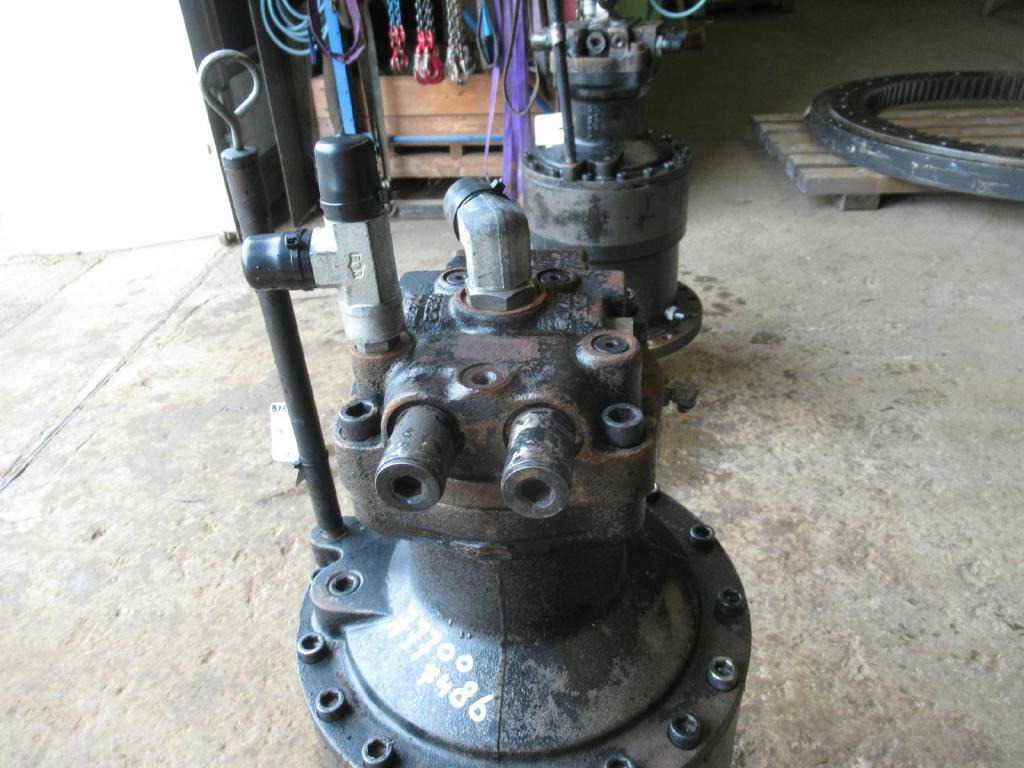 محرك سوينغ - آلات البناء New Holland Kobelco E485 -: صور 3