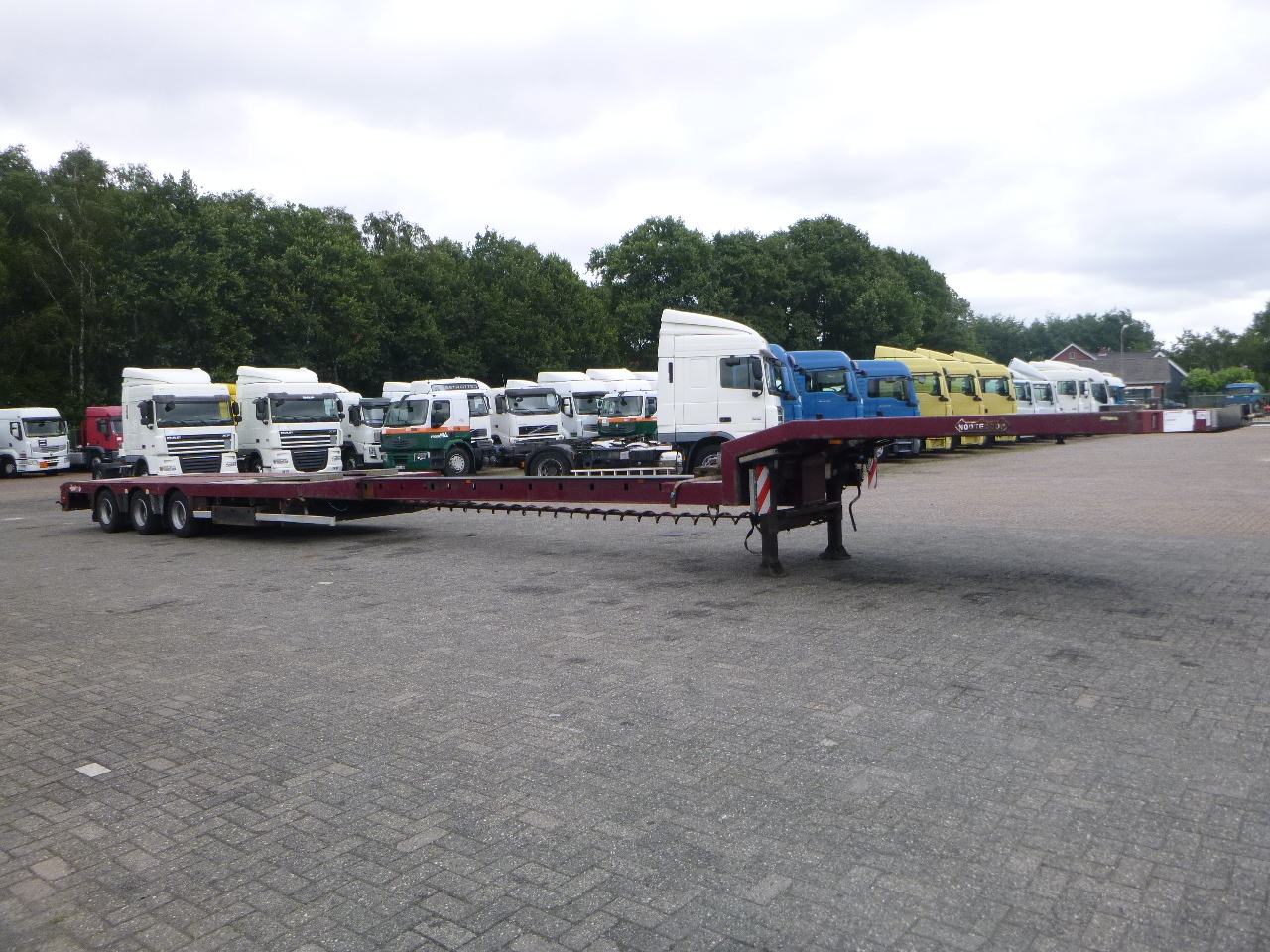 عربة مسطحة منخفضة نصف مقطورة Nooteboom 3-axle semi-lowbed trailer extendable 14.5 m + ramps: صور 2