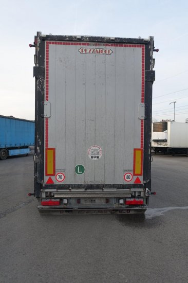 شاحنة نقل المواشي نصف مقطورة Pezzaioli SBA32/G , 5 Stock , Viehtransporter  , Tränkeranlage,: صور 3