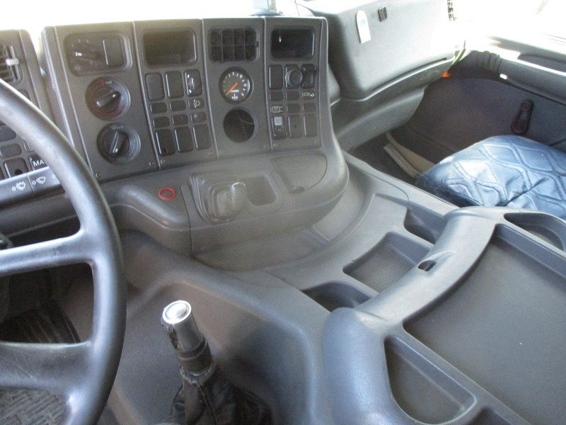 الشاسيه شاحنة Scania 94D 220 , Manual Gearbox and Feulpump: صور 10