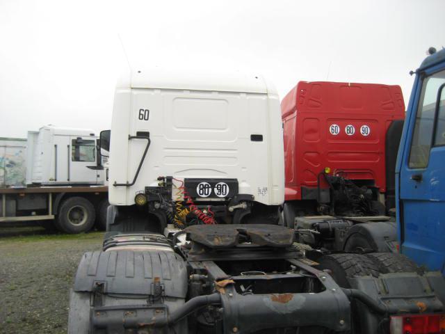 شاحنة جرار Scania L 114L380: صور 3