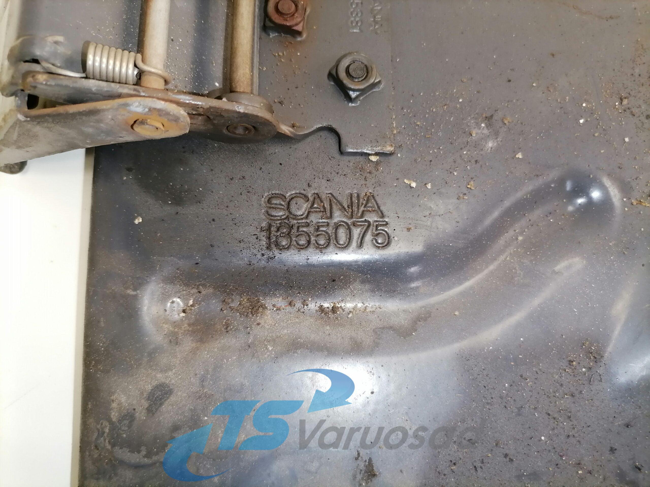 قطع غيار عامة - شاحنة Scania Mudguard bracket 1355075: صور 4