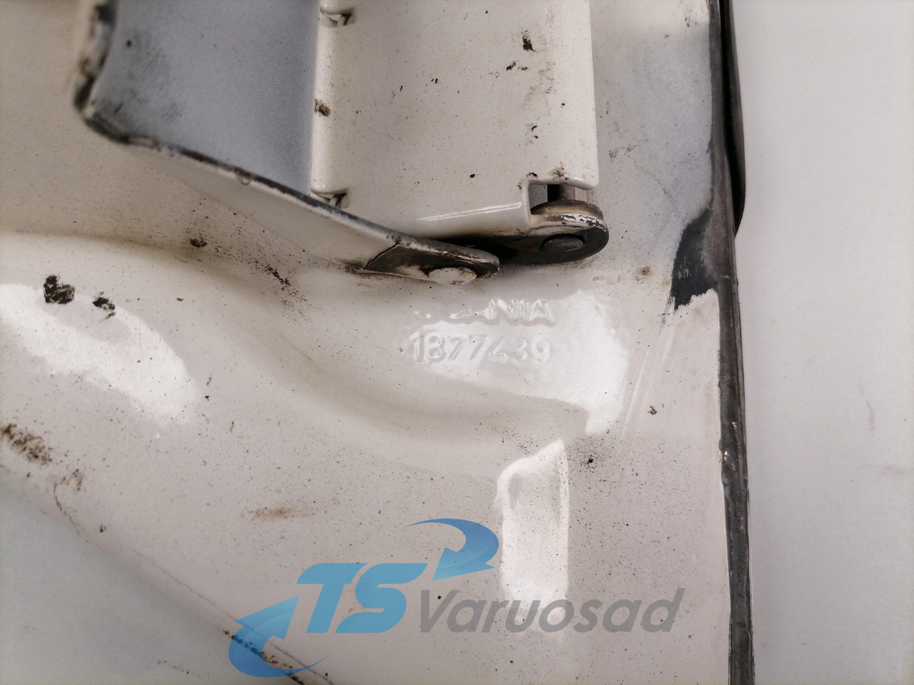 قطع غيار عامة - شاحنة Scania Mudguard bracket 1377439: صور 3