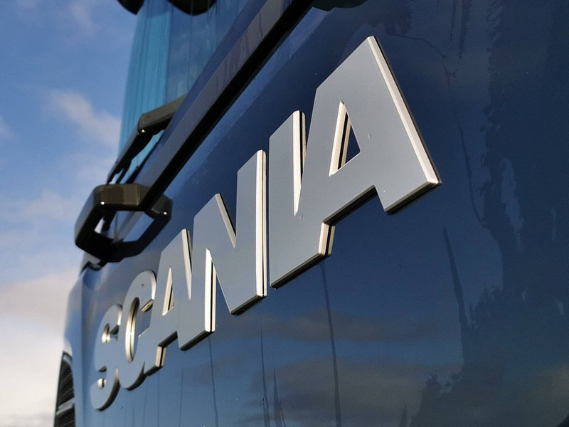 شاحنة جرار Scania S450 retarder 2x tank: صور 16