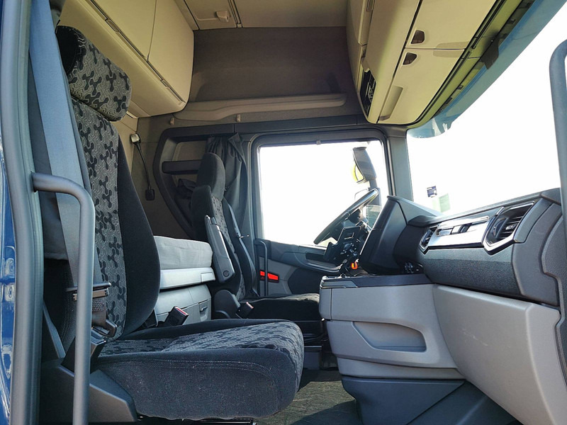 شاحنة جرار Scania S450 skirts retarder: صور 7