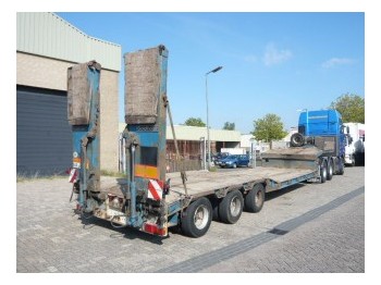 Goldhofer 3 axel low loader trailer - عربة مسطحة منخفضة نصف مقطورة