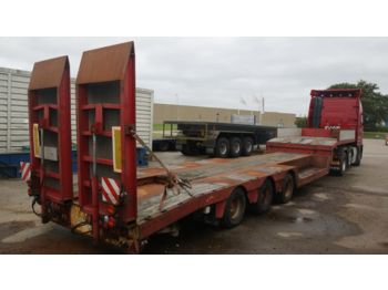 عربة مسطحة منخفضة نصف مقطورة Goldhofer tieflader radmulden / Forst maschine