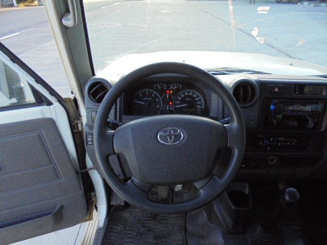 سيارة Toyota Land Cruiser HZJ79L DKMRS 4X4 DOUBLE CAB PICKUP: صور 14