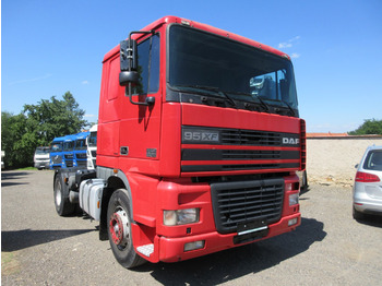 شاحنة جرار DAF XF 95 430