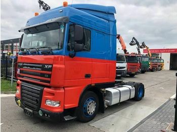 شاحنة جرار DAF XF105-410 4X2