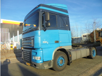 شاحنة جرار DAF XF 105.410